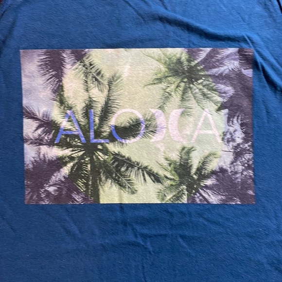 Large Hurley Aloha Tank Top - Picture 2 of 2